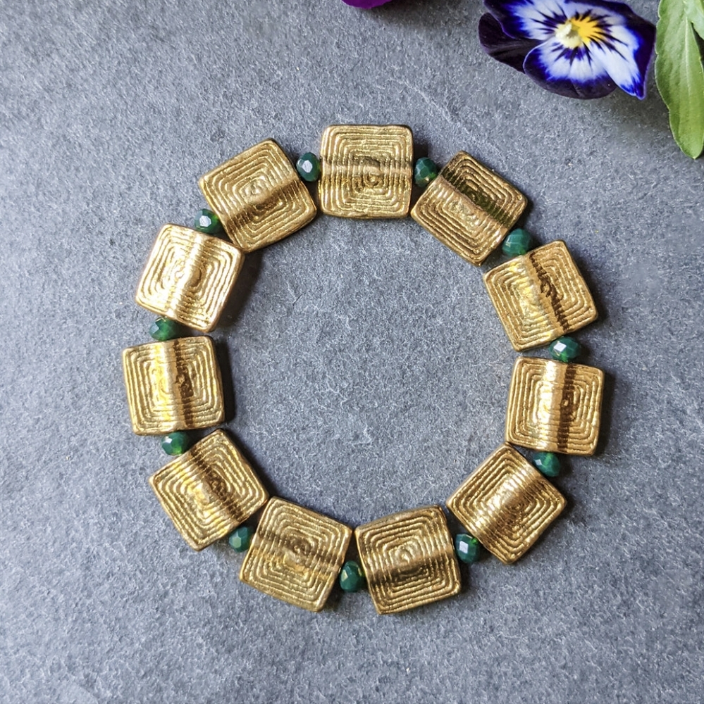 NWT Baizaar Etched Square Brass Beaded Bracelet, Green - Picture 2 of 3